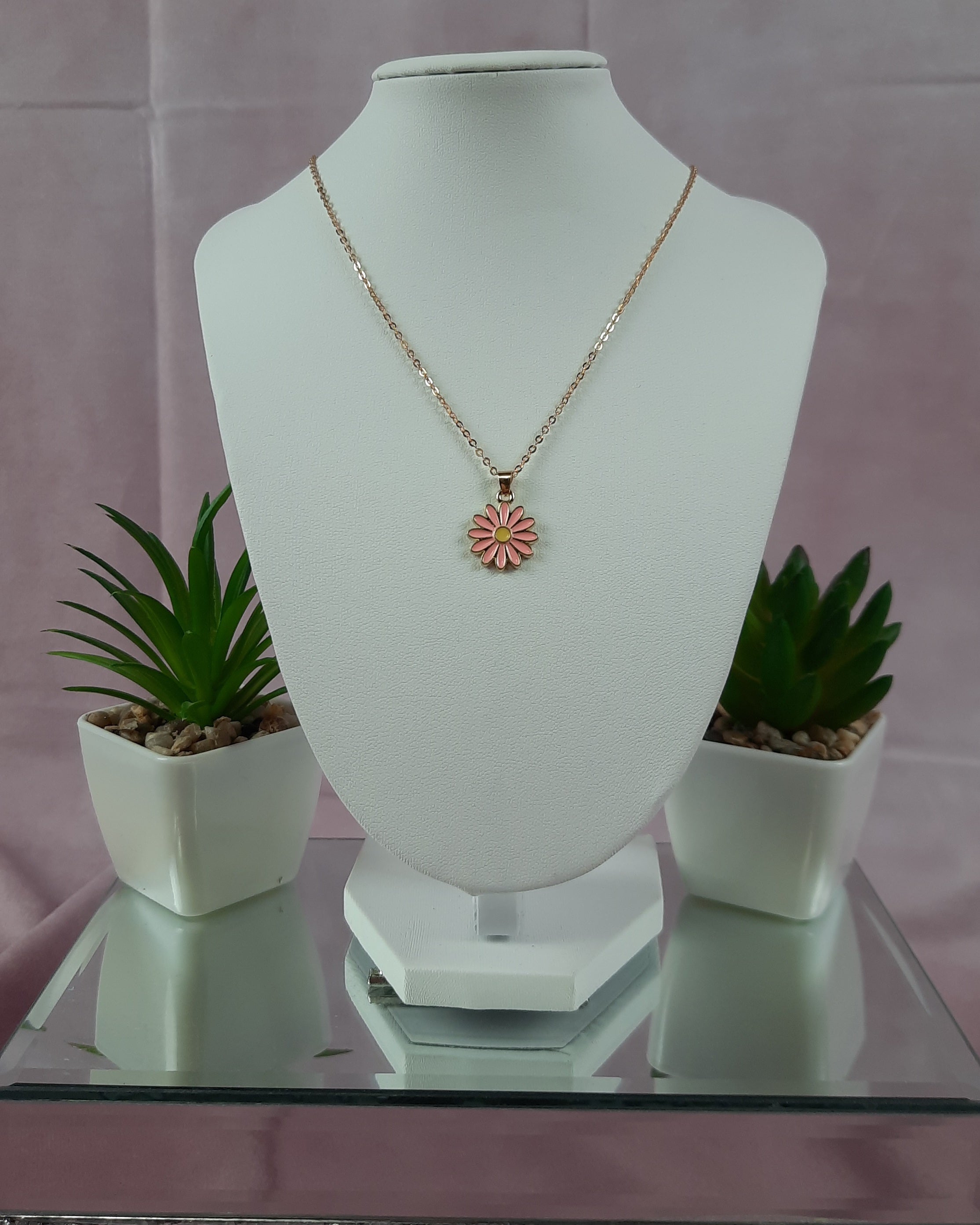 Shiny Sunflower Necklace