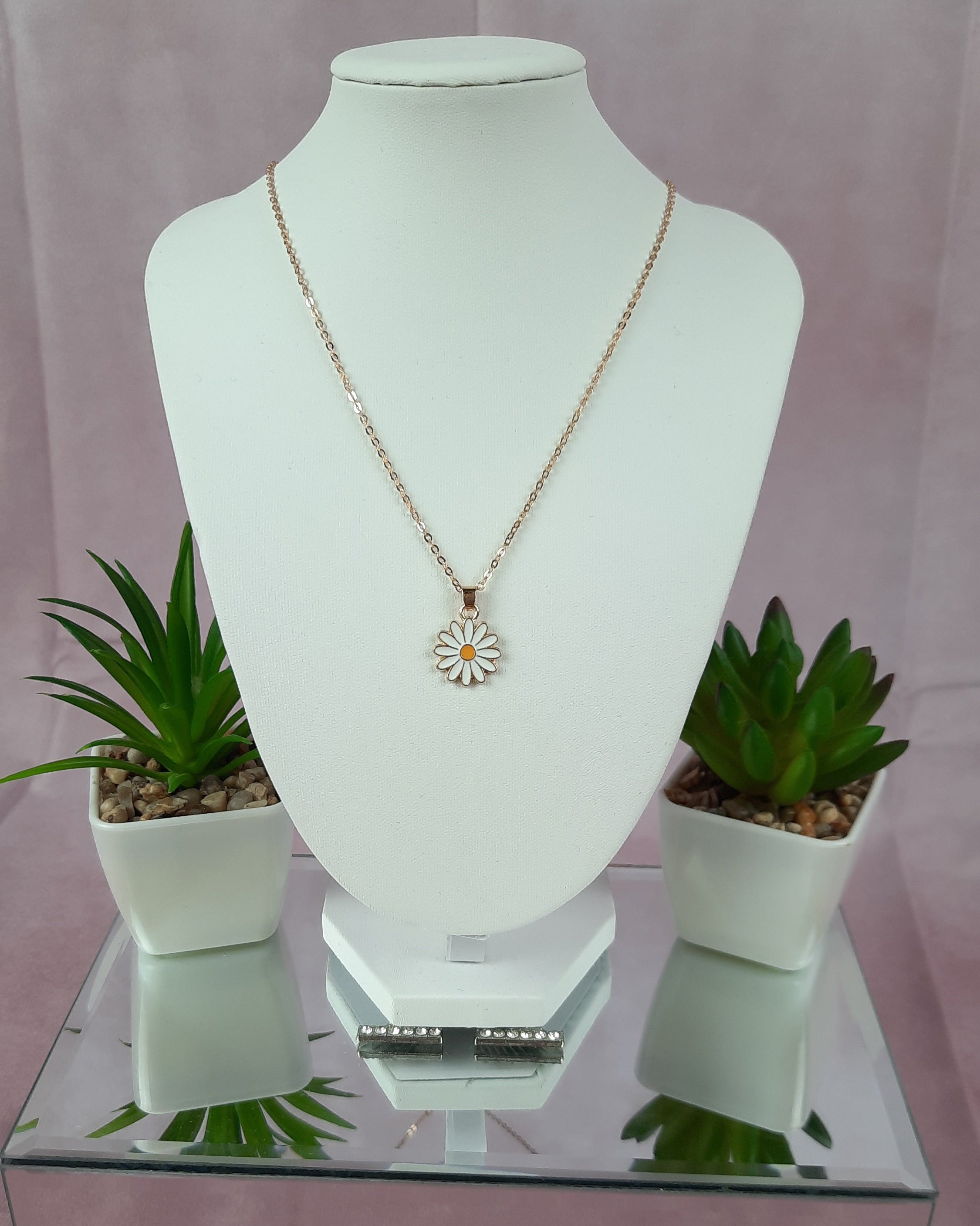 Shiny Sunflower Necklace