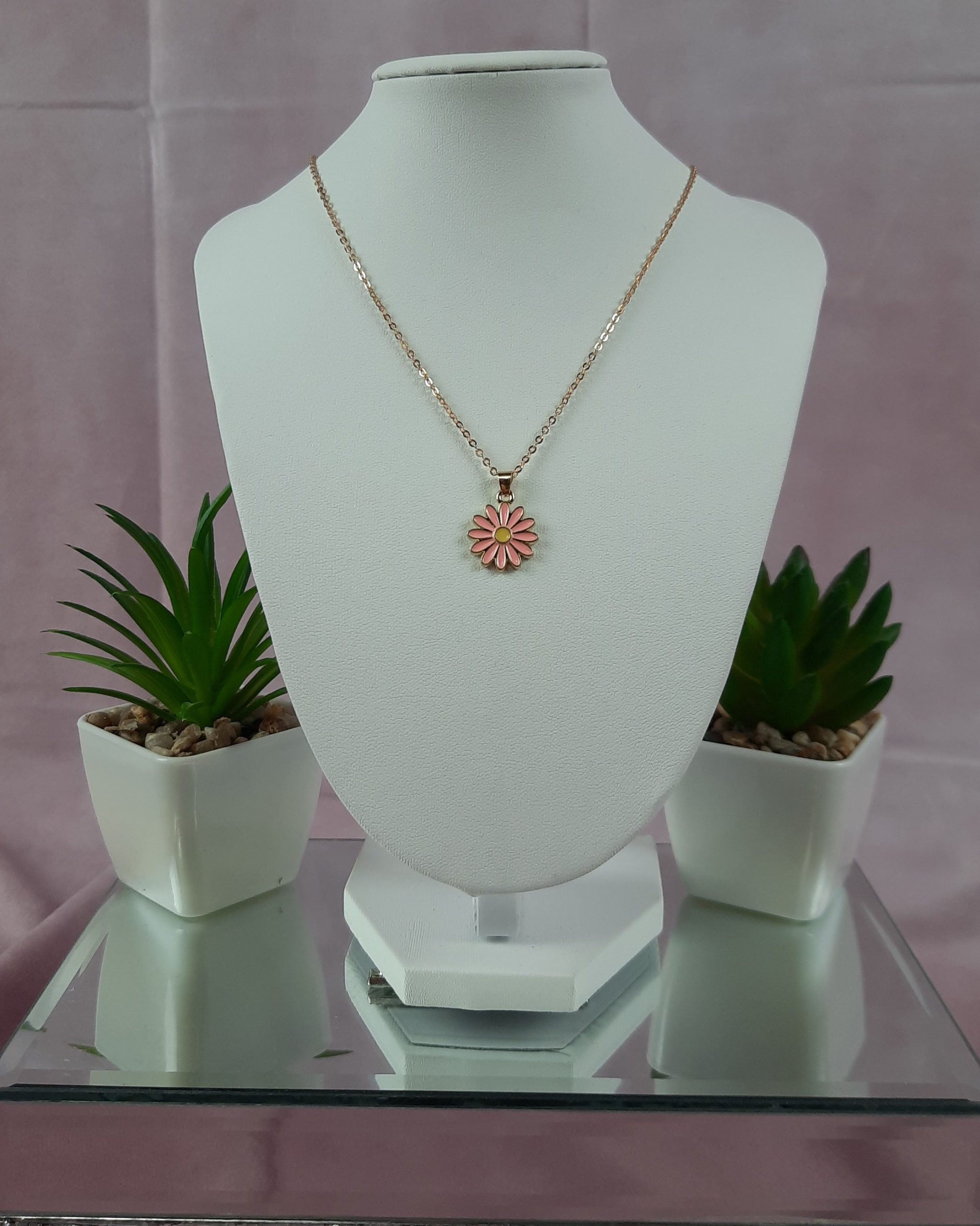 Shiny Sunflower Necklace